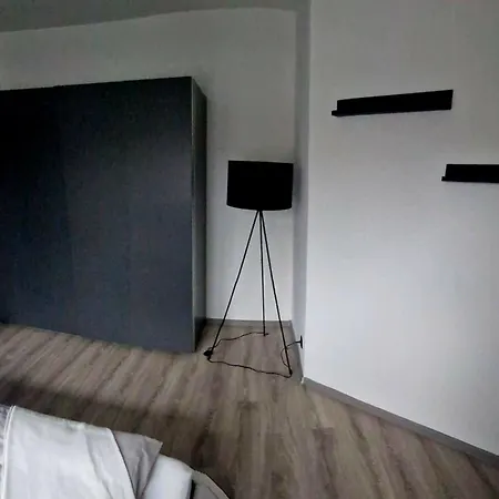 Schicke Und Moderne Unterkunft Naehe Messe *
