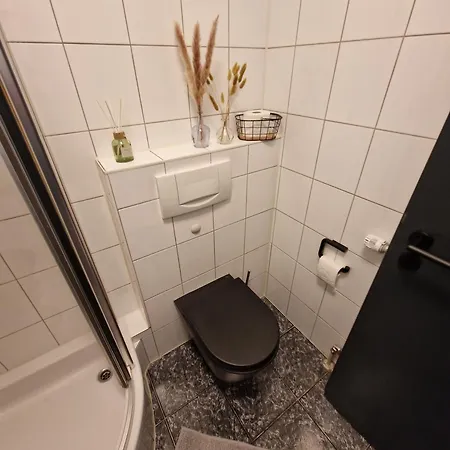 Schicke Und Moderne Unterkunft Naehe Messe * Dusseldorf